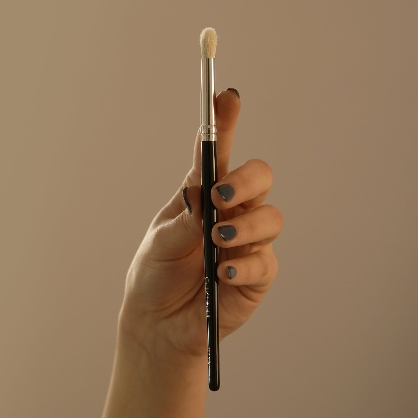 Round Dense Eye Brush | M713