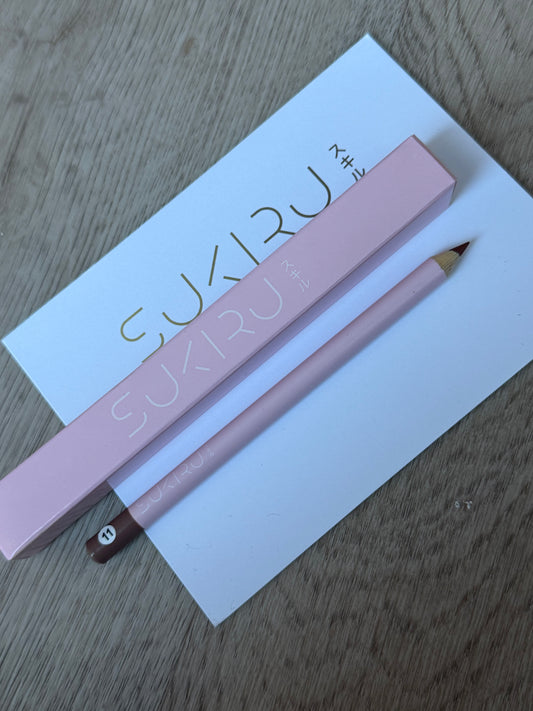 LG 11 (Lip Game) Simply Nude