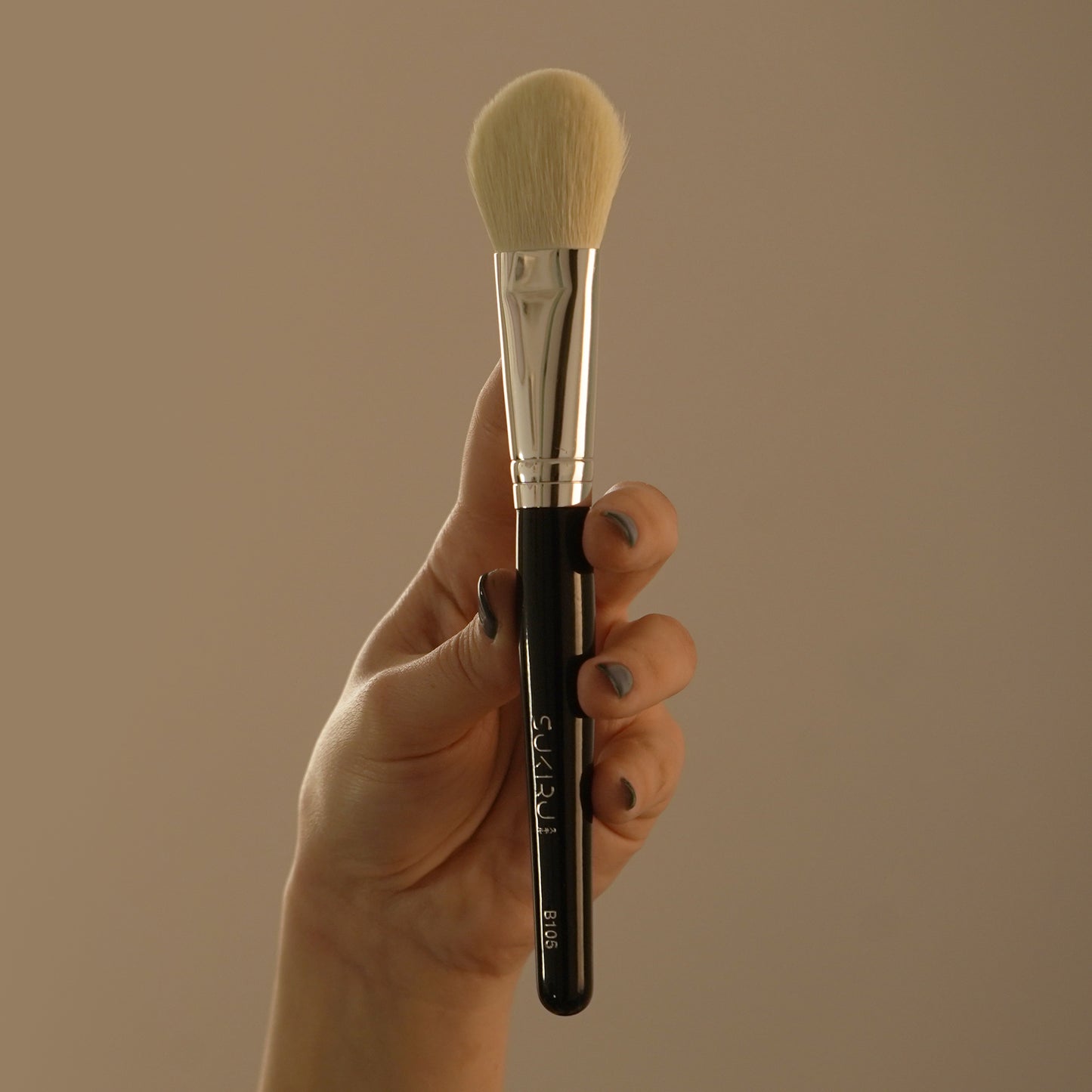 Tapered Face Brush | B105